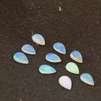 6 x 4mm, Mintab blue Opal pear-cab