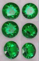 8 mm, Emerald Green Helenite Round