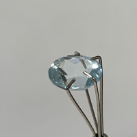 8.25 x 7mm, Lite Blue Aquamarine Oval