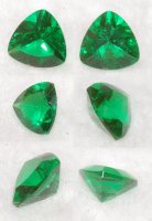 7 mm, Emerald Green Helenite Trillion