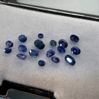 6+CTS Parcels Of Blue Sapphire Oval 17pc
