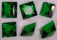 10 mm, Emerald Green Helenite Princess