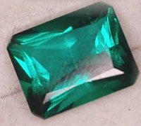 10 x 8mm, Emerald Green Helenite Emerald