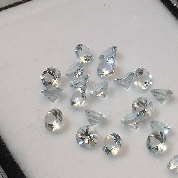 4 mm Soft Aqua Aquamarine Round [411] - $7.25 | Gemstones at New ...